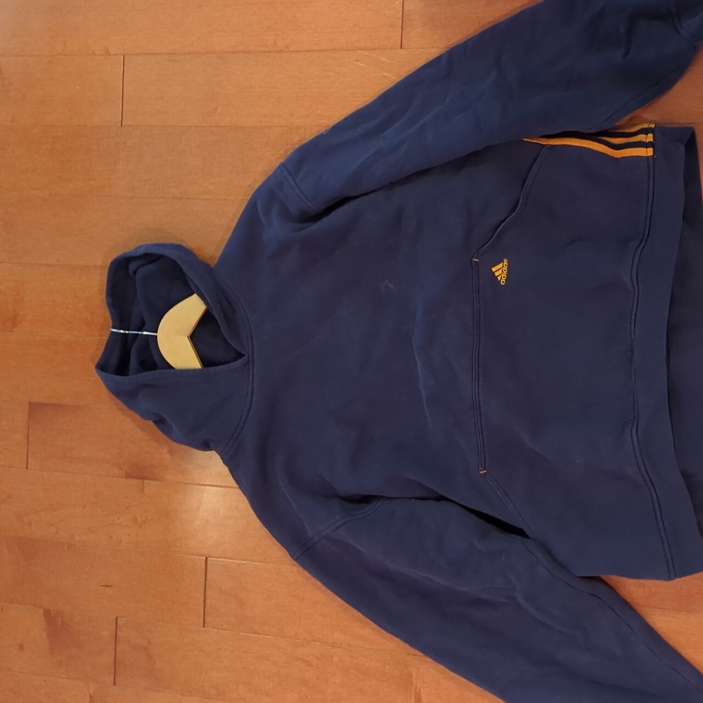 VINTAGE ADIDAS HOODIE